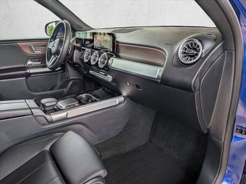 Used 2023 Mercedes-Benz GLB 250 4MATIC image 22