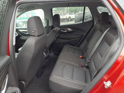 Used 2023 GMC Terrain SLE w/ Driver Convenience Package AWD/4WD image 16