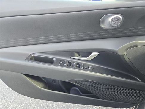 New 2026 Hyundai Elantra SE w/ Cargo Package image 24