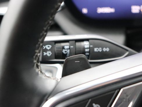 Used 2025 Buick Enclave Preferred image 31