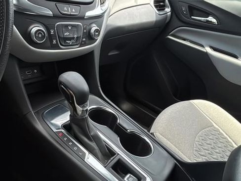 Used 2024 Chevrolet Equinox LS w/ LS Convenience Package FWD image 14