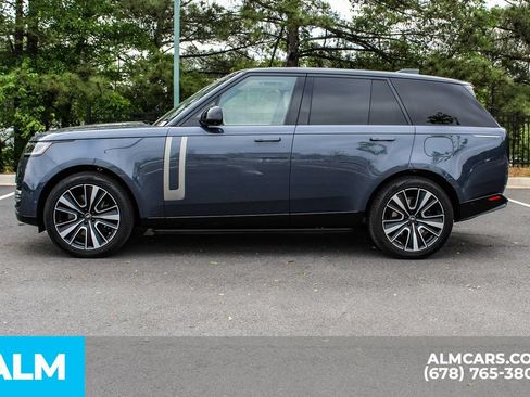 Used 2025 Land Rover Range Rover SE AWD/4WD image 5