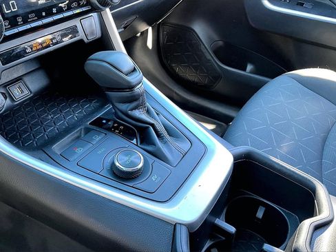 Used 2024 Toyota RAV4 XLE image 15