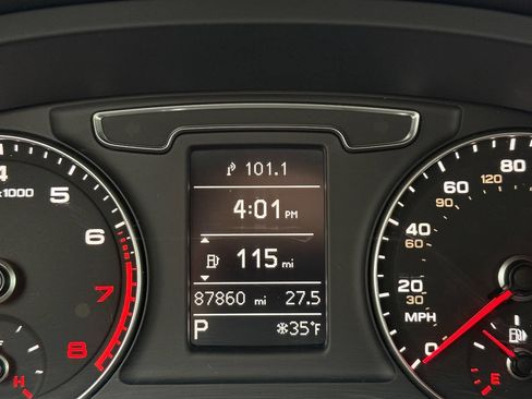 Used 2017 Audi Q3 2.0T Premium image 17