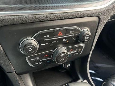 Used 2018 Dodge Charger SRT w/ Technology Group image 27