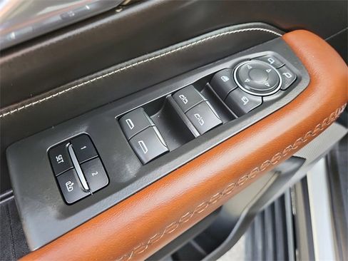 Certified 2023 GMC Yukon Denali Ultimate image 23