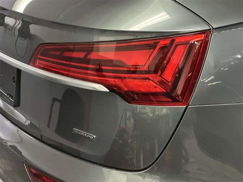Used 2023 Audi Q5 2.0T Premium w/ Convenience Package image 8