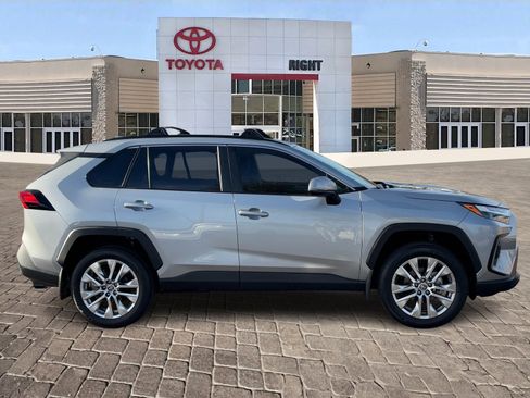 Certified 2025 Toyota RAV4 XLE Premium image 9