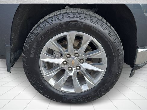 Used 2022 Chevrolet Silverado 1500 LTZ image 6