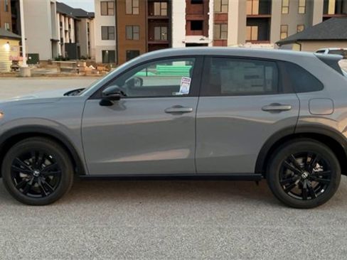 New 2026 Honda HR-V Sport image 5