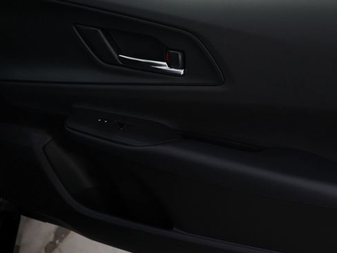 Used 2025 Toyota Prius AWD image 12