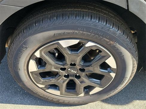 Certified 2025 Kia Sorento S image 8