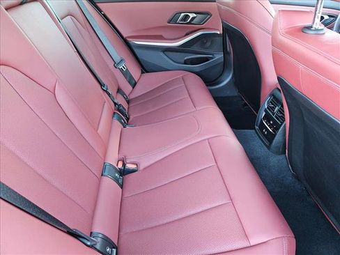 Used 2025 BMW 330i Sedan w/ Premium Package image 18