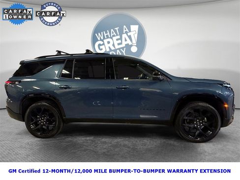 Certified 2025 Chevrolet Traverse RS w/ LPO, Floor Liner Package image 2