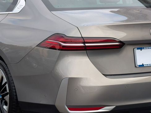 Certified 2025 BMW 530i 530i image 13