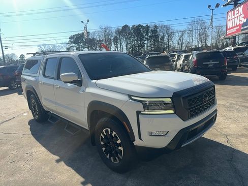 Used 2022 Nissan Frontier Pro-X image 3