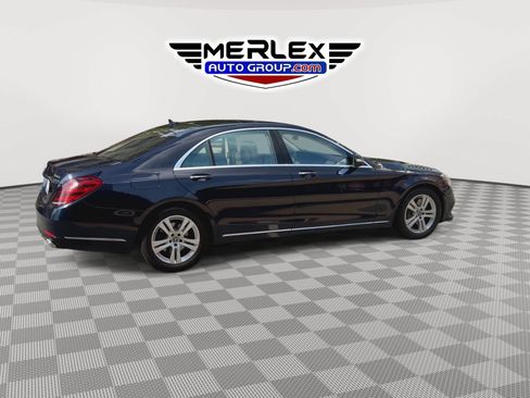 Used 2018 Mercedes-Benz S 560 4MATIC Sedan w/ Premium Package image 8