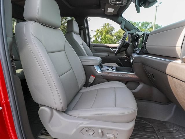 Used 2025 GMC Sierra 2500 SLT w/ SLT Premium Package AWD/4WD image 25