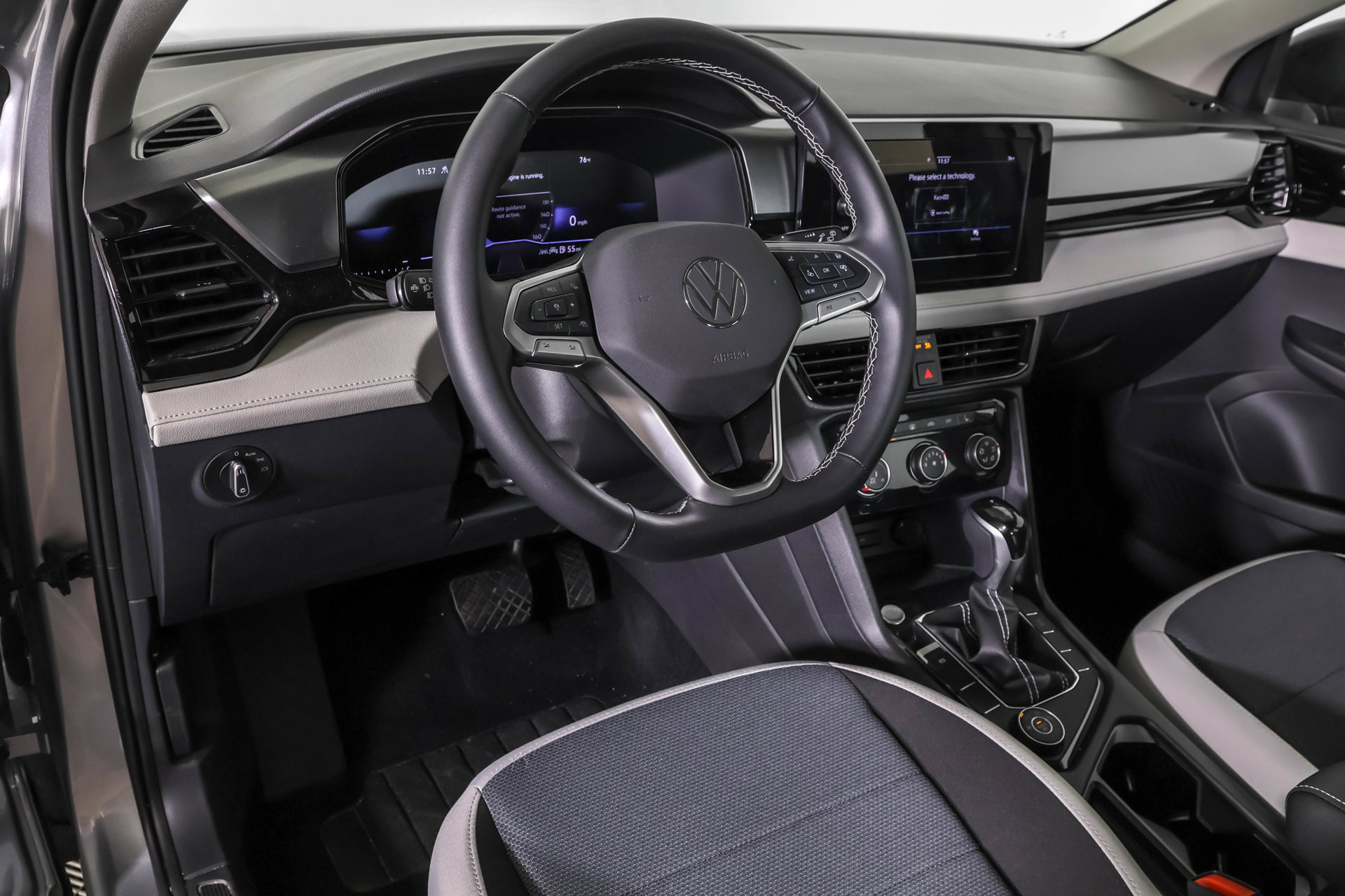 Used 2025 Volkswagen Taos S AWD/4WD image 5