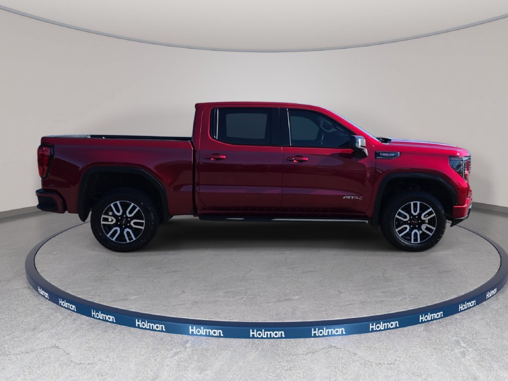 Used 2024 GMC Sierra 1500 AT4 w/ Technology Package AWD/4WD image 4