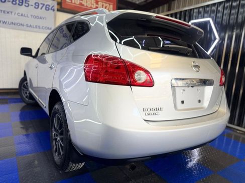 Used 2014 Nissan Rogue S w/ Convenience Package AWD/4WD image 17