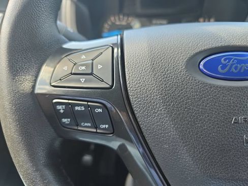 Used 2017 Ford Explorer XLT AWD/4WD image 20