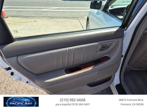 Used 2004 Toyota Avalon XLS FWD image 12