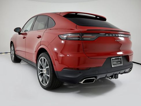 Certified 2023 Porsche Cayenne Coupe AWD/4WD image 3