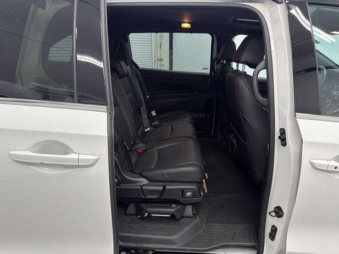 Used 2025 Honda Odyssey Sport-L image 17