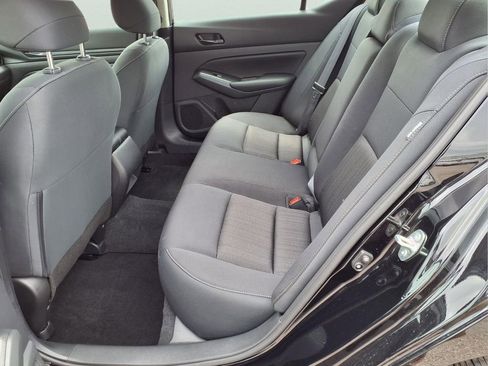 Used 2025 Nissan Altima 2.5 S FWD image 23