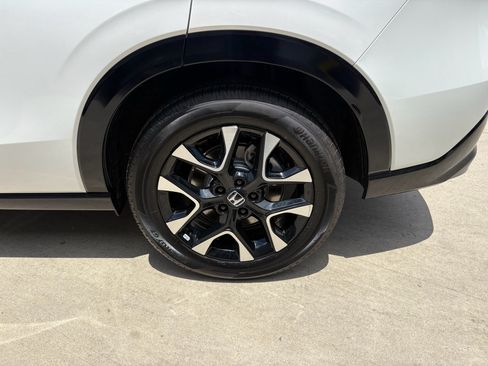 Certified 2026 Honda HR-V EX-L image 33