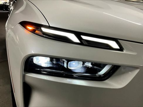 Used 2024 BMW X7 xDrive40i image 26