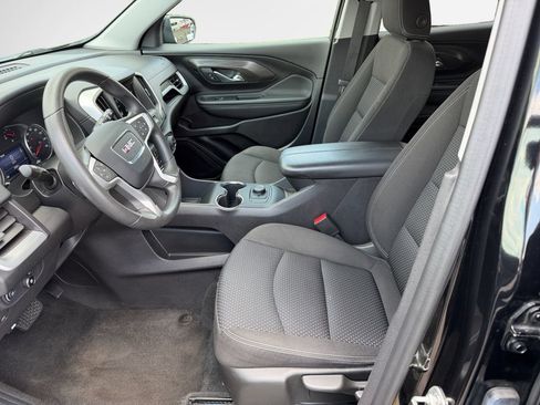 Used 2024 GMC Terrain SLE AWD/4WD image 12