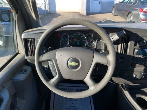 Used 2017 Chevrolet Express 3500 LT w/ LT Preferred Equipment Group image 16