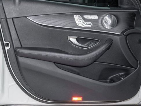 Certified 2019 Mercedes-Benz E 300 image 9