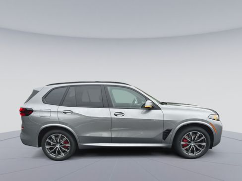 New 2026 BMW X5 xDrive40i w/ M Sport Package AWD/4WD image 34