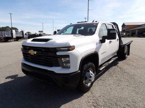 Used 2024 Chevrolet Silverado 3500 W/T w/ Snow Plow Prep Package AWD/4WD image 65