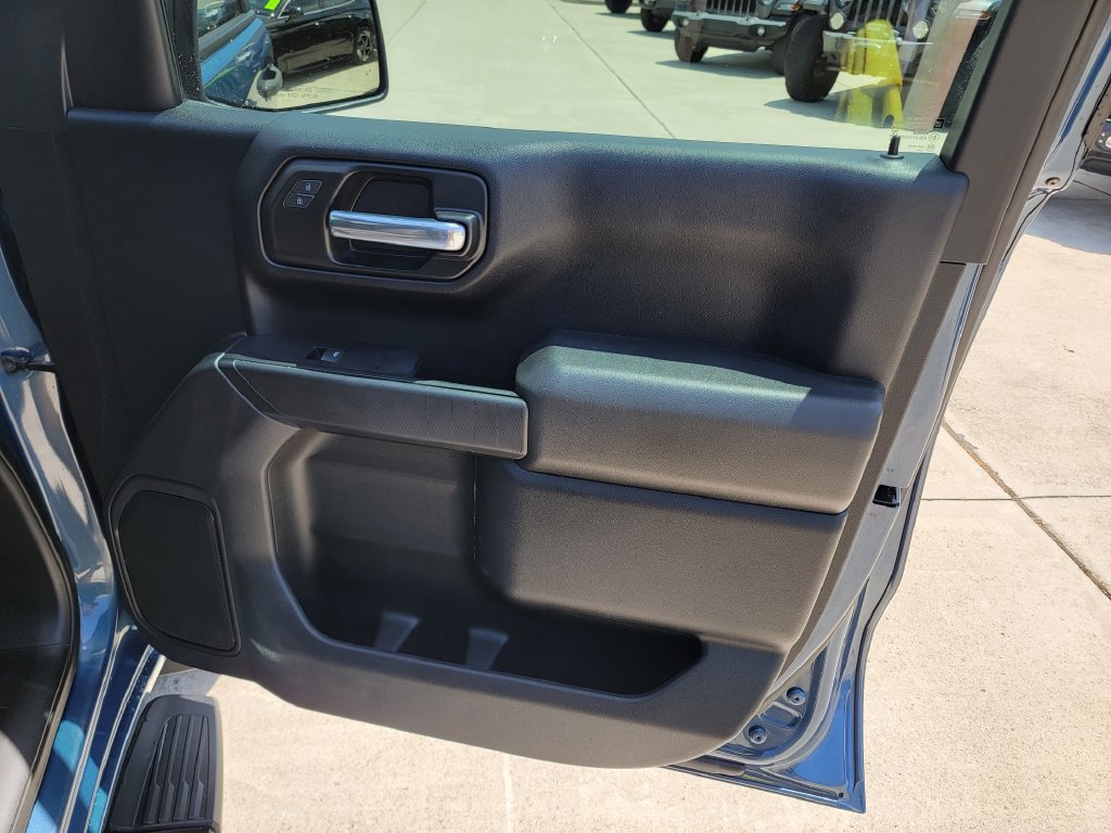 Used 2024 Chevrolet Silverado 1500 Custom RWD image 13