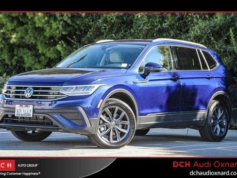 Used 2022 Volkswagen Tiguan SE image 1