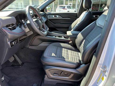 Used 2026 Ford Explorer ST-Line w/ ST-Line Street Pack AWD/4WD image 10