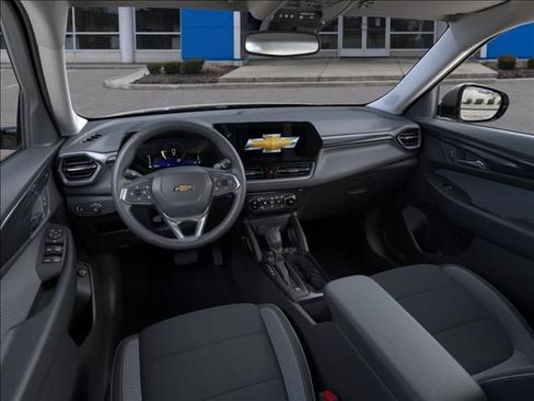 New 2026 Chevrolet TrailBlazer LT w/ Convenience Package FWD image 15