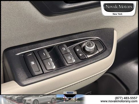 Used 2025 Subaru Forester Premium AWD/4WD image 15