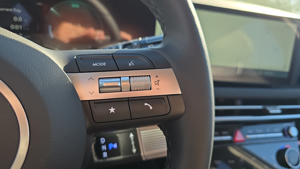 New 2026 Hyundai Tucson Limited AWD/4WD image 25