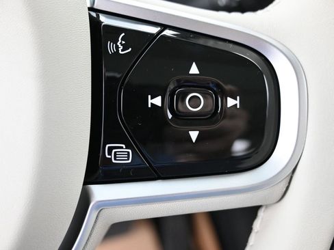 New 2025 Volvo XC60 T8 Core w/ Climate Package image 20