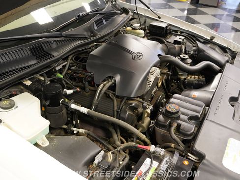 Used 2000 Lincoln Town Car Signature RWD image 36