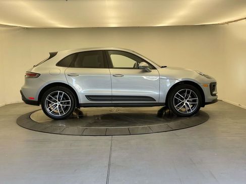 Used 2025 Porsche Macan image 8