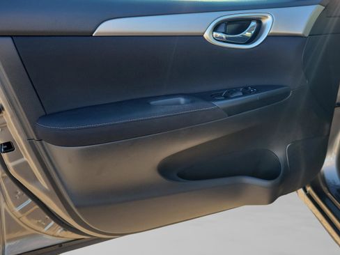 Used 2015 Nissan Sentra SV image 26