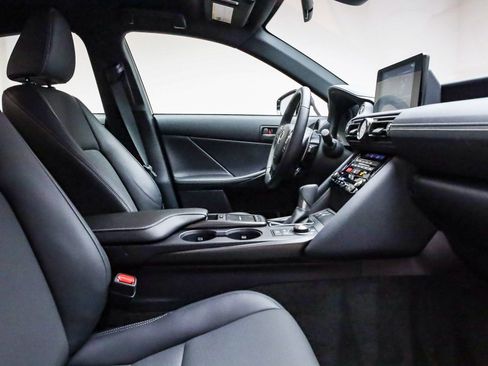 Used 2025 Lexus IS 300 F Sport image 17