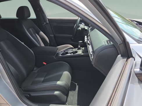 Certified 2025 Honda Civic Sport image 15