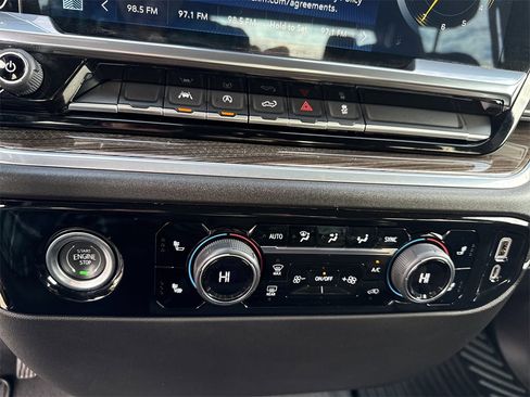 Used 2022 Chevrolet Silverado 1500 LT image 29